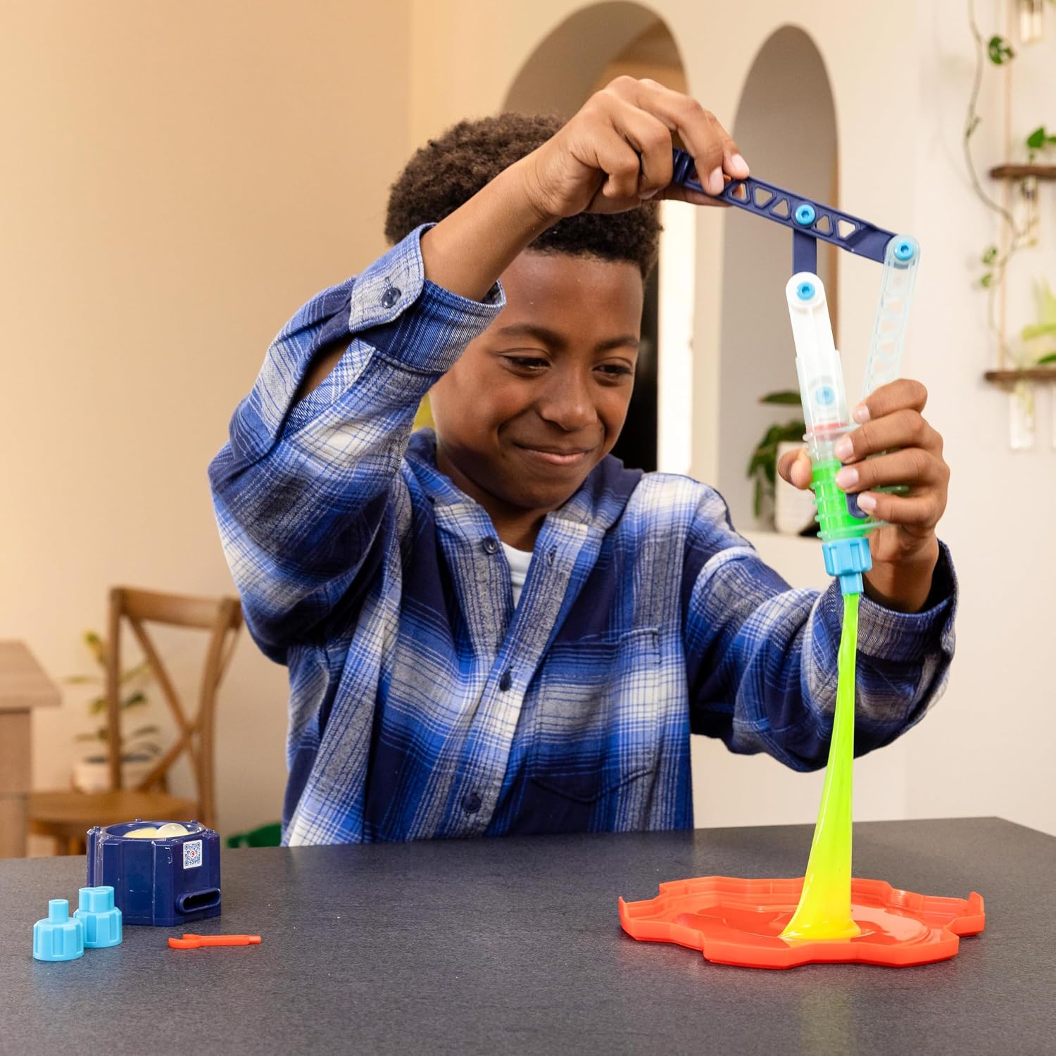CrunchLabs by Mark Rober Slime Prank Lab – STEM Slime Kit with Fart Speaker & Snot Pump (Ages 6+)