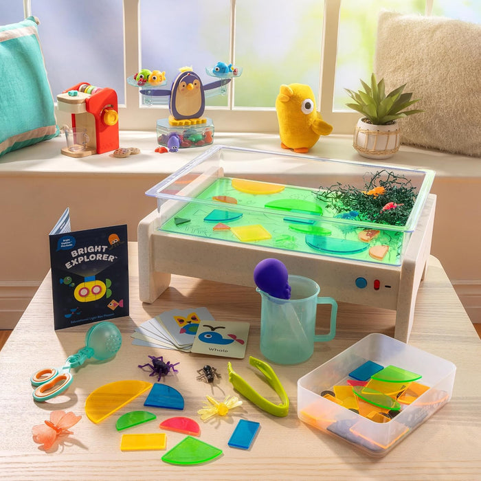 Battat Education Bright Explorer Light Box Playset