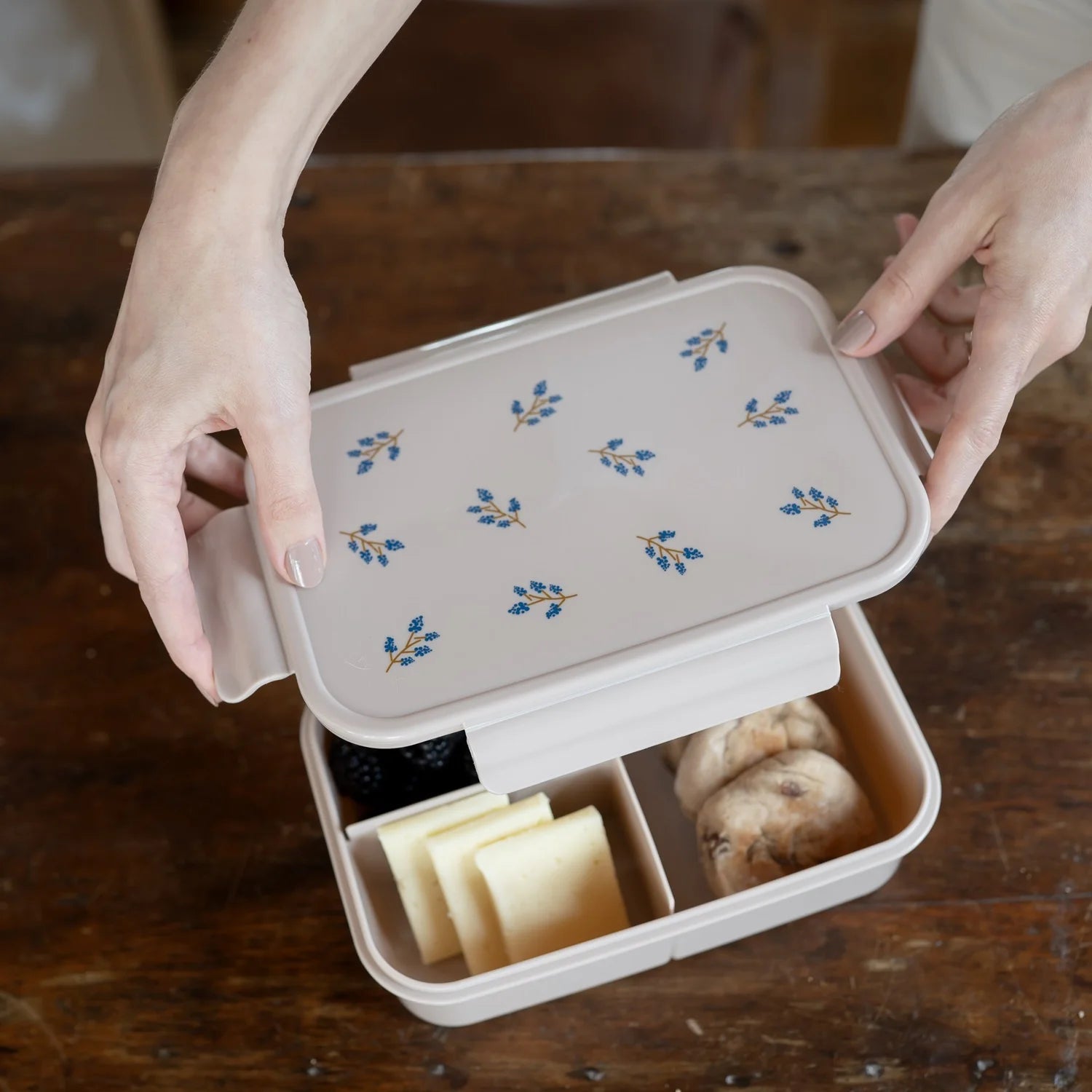 3 Sprouts Recycled Plastic Bento Box - Blueberry Taupe