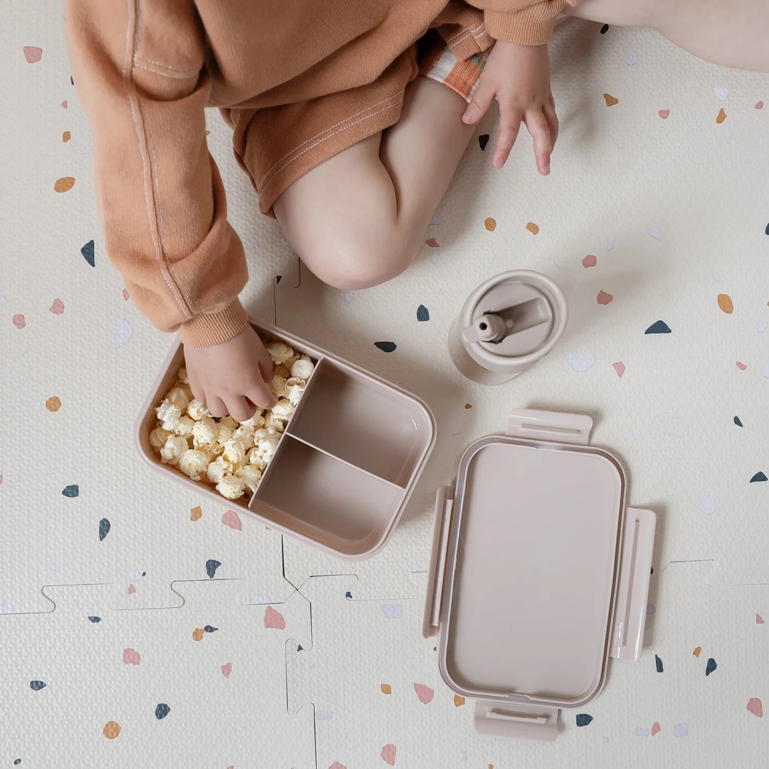 3 Sprouts Recycled Plastic Bento Box - Blueberry Taupe