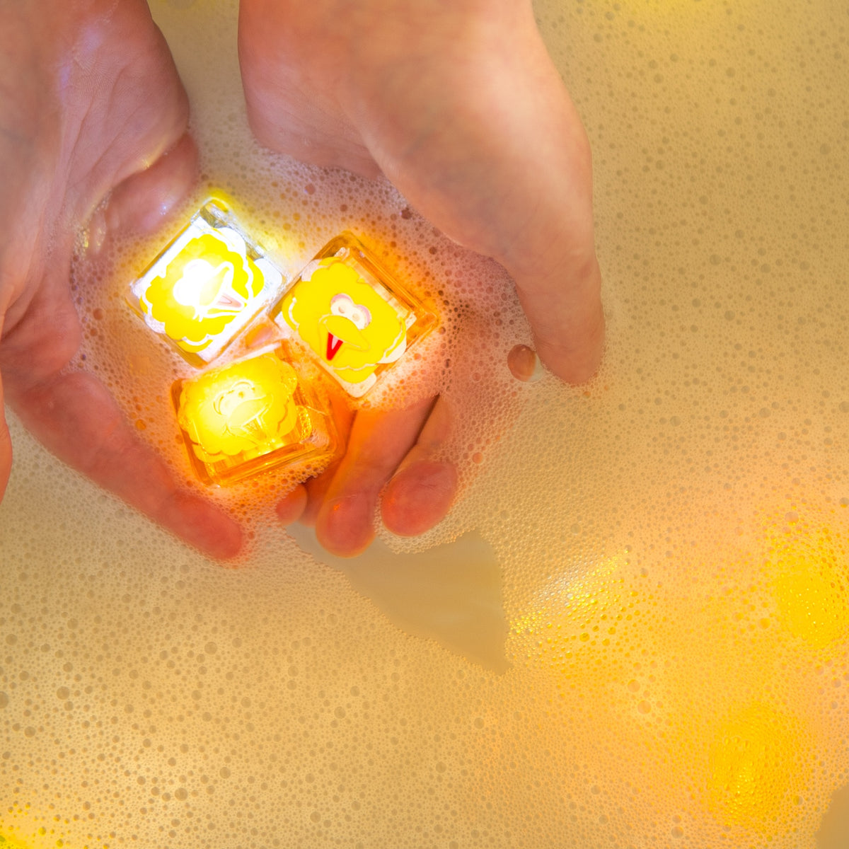 Glo Pals Sesame Street Water Activated Bath Toy - Big Bird