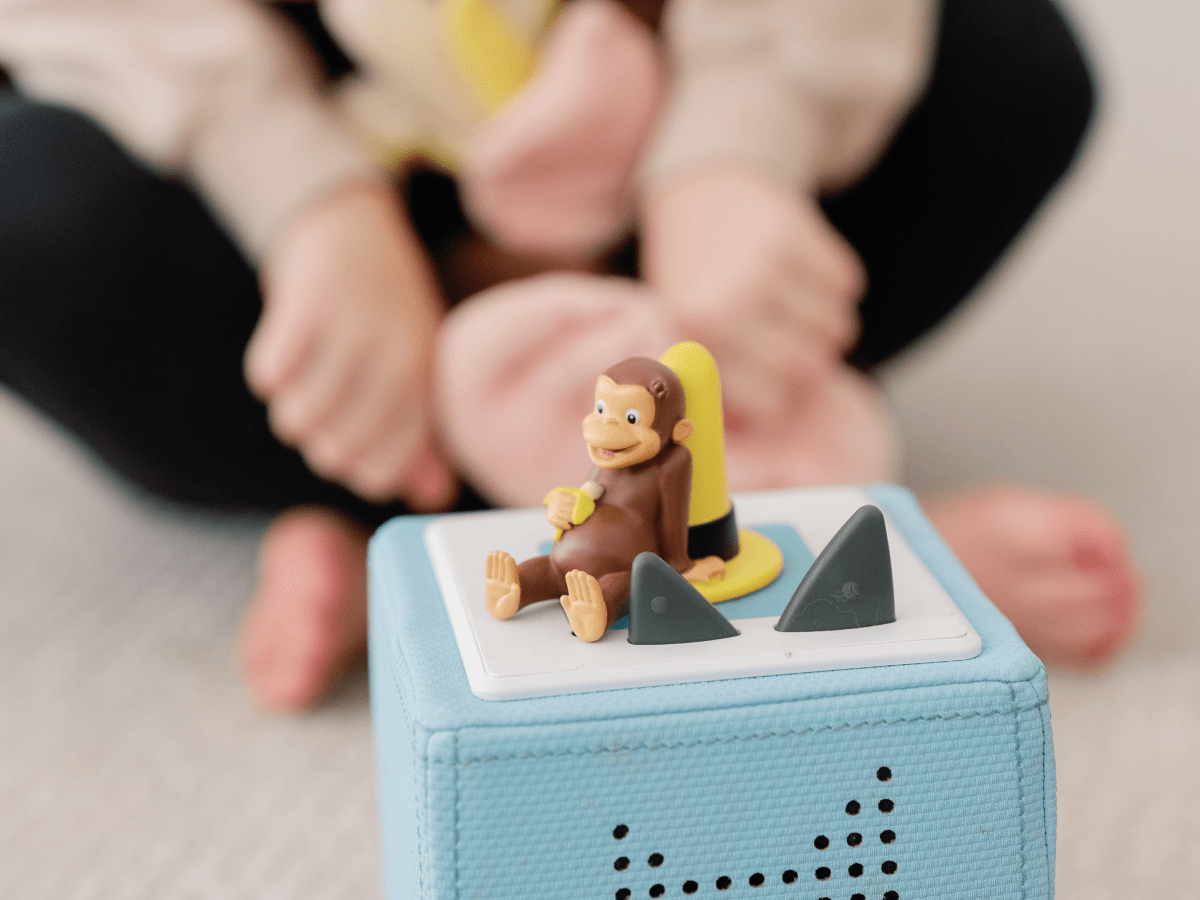 Tonies Curious George – Screen-Free Audio Tonie Figure for Kids (Ages 1+)