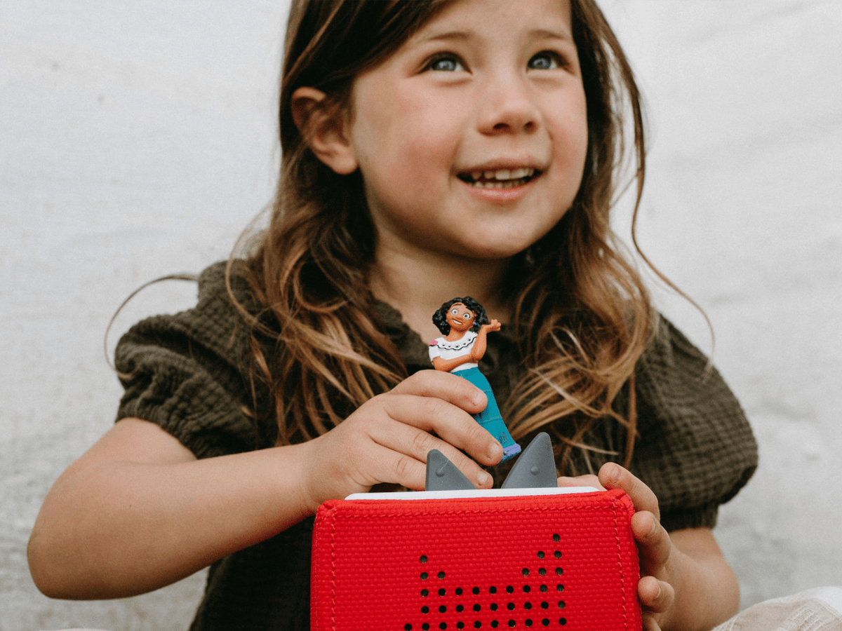 Tonies Disney Encanto – Screen-Free Audio Tonie Figure with Stories & Songs for Kids (Ages 1+)