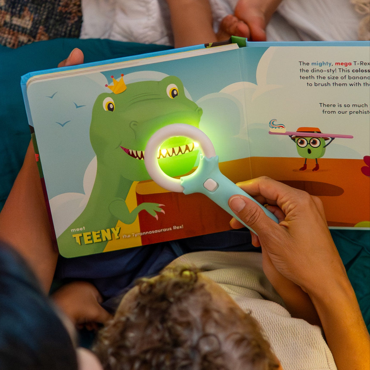 Glo Pals Light- Up Library - Additional Magic Magnifier