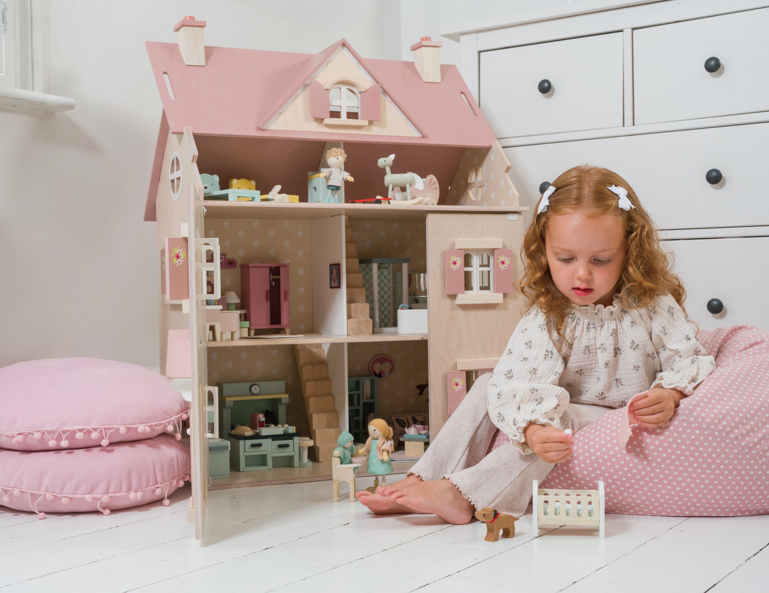 Tender Leaf Toys Alouette Wooden Dollhouse – Open-Fronted Play House for Kids