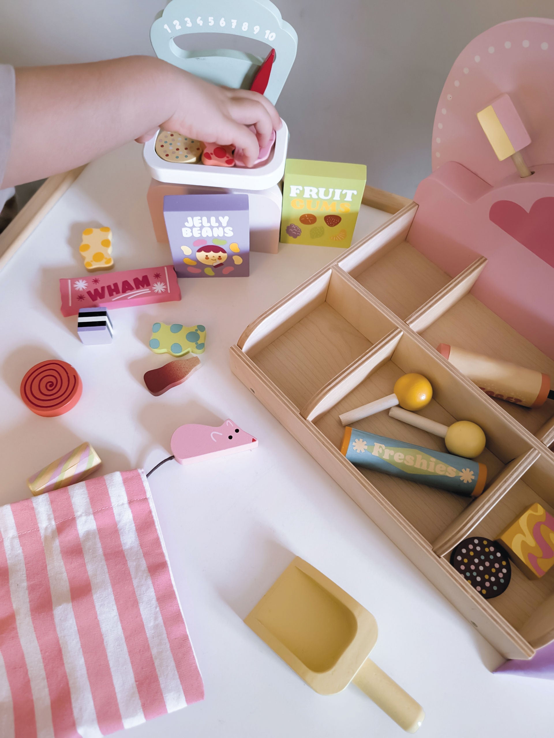 Tender Leaf Sweetie Pic'n'Mix Shop