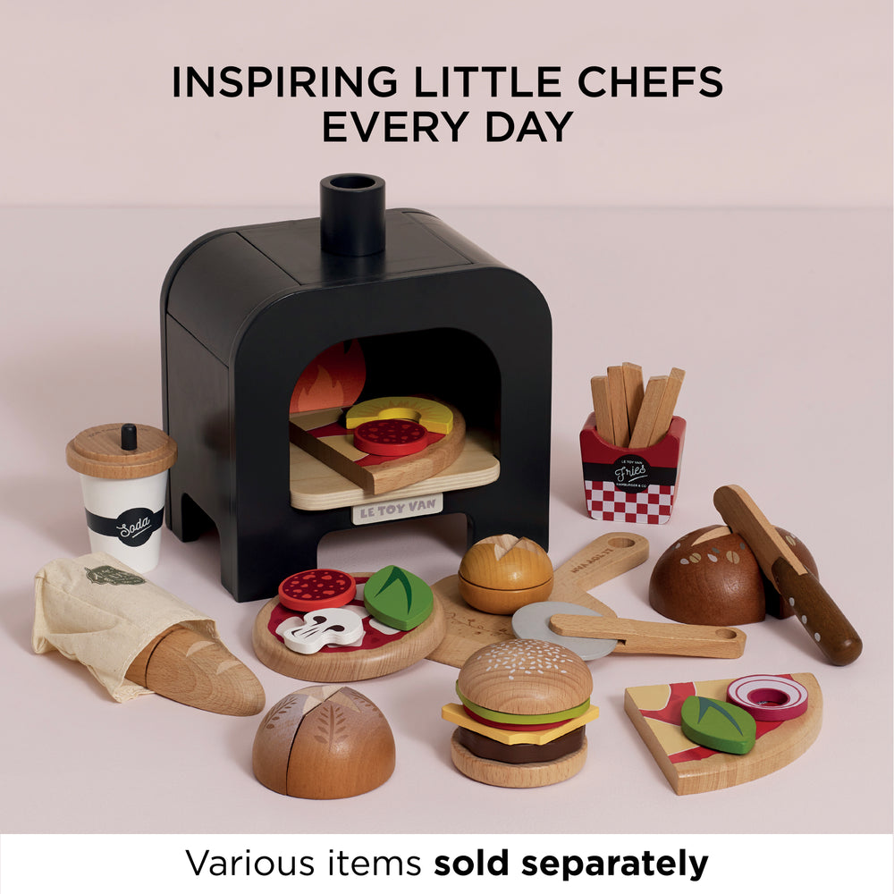 Le Toy Van Wooden Pizza Oven – FSC-Certified Play Food Set with Velcro Toppings & Pizza Peel Paddle (Ages 3+)