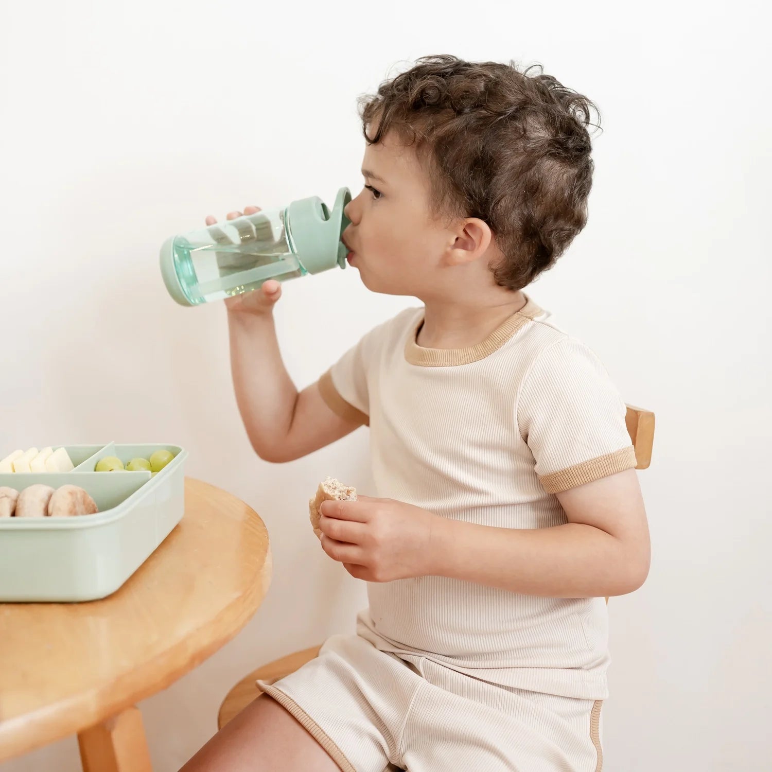 3 Sprouts Recycled Plastic Water Bottle - Green