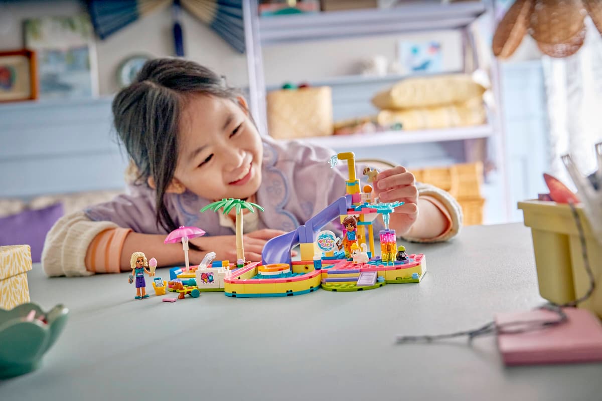 LEGO Friends Fun Water Park Day (42676) | Friends Building Set for Ages 6+