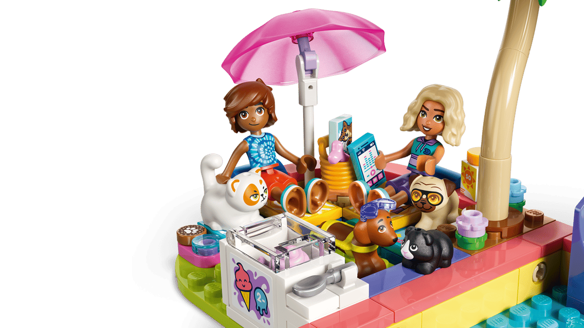 LEGO Friends Fun Water Park Day (42676) | Friends Building Set for Ages 6+