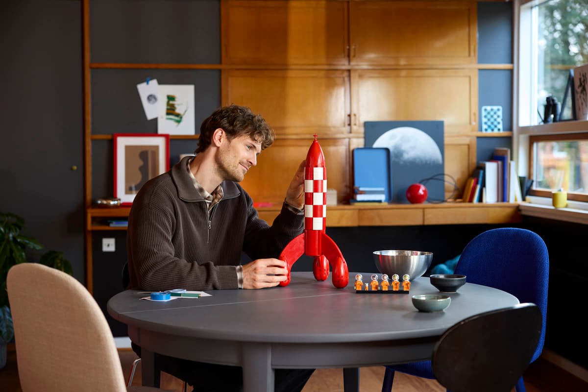 LEGO Ideas Tintin® Moon Rocket (21367) – Collectible Display Building Set for Adults