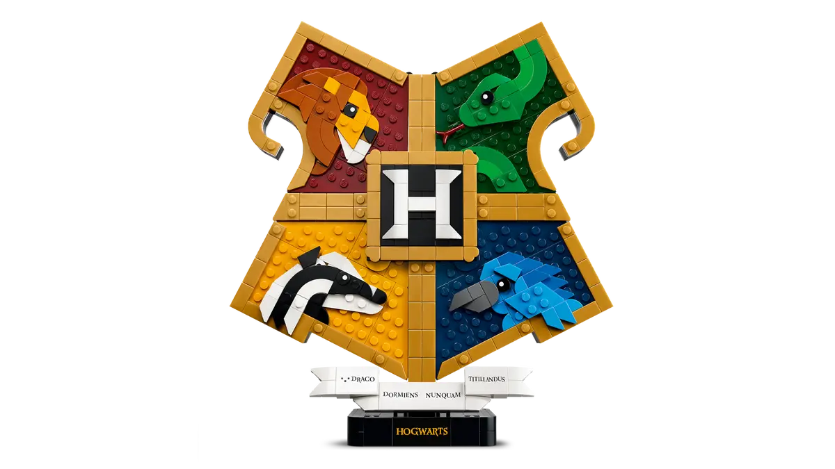 LEGO Harry Potter Hogwarts House Crest (76462) | Harry Potter Building Set for Ages 8+
