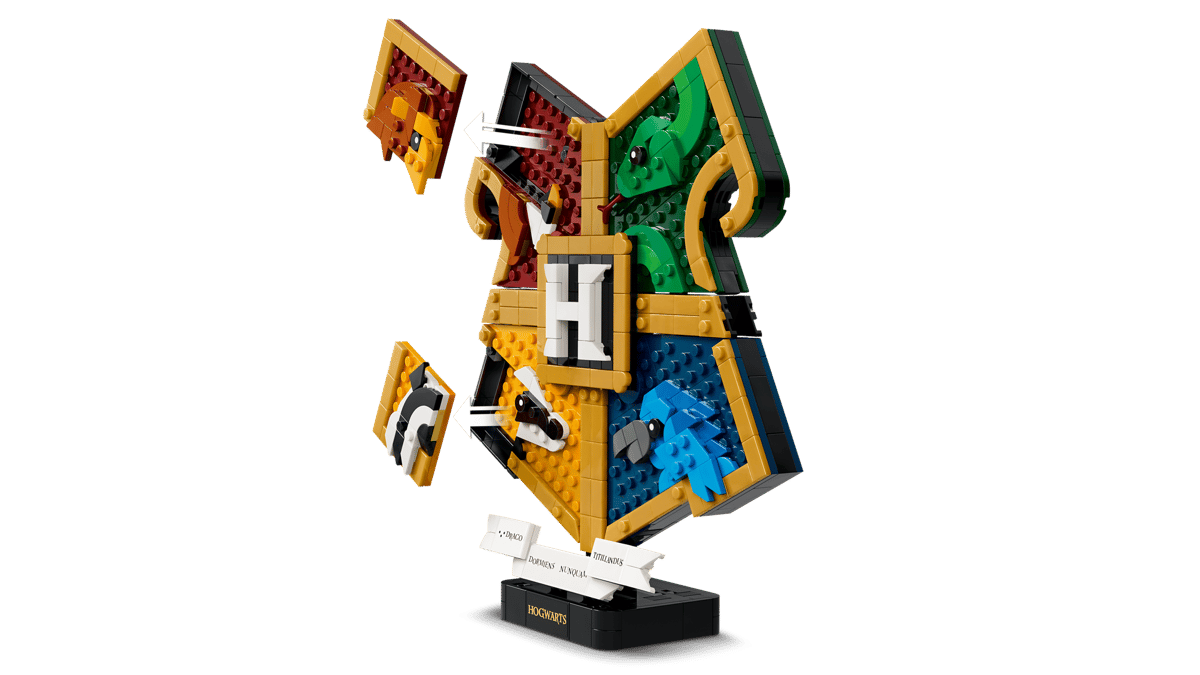 LEGO Harry Potter Hogwarts House Crest (76462) | Harry Potter Building Set for Ages 8+