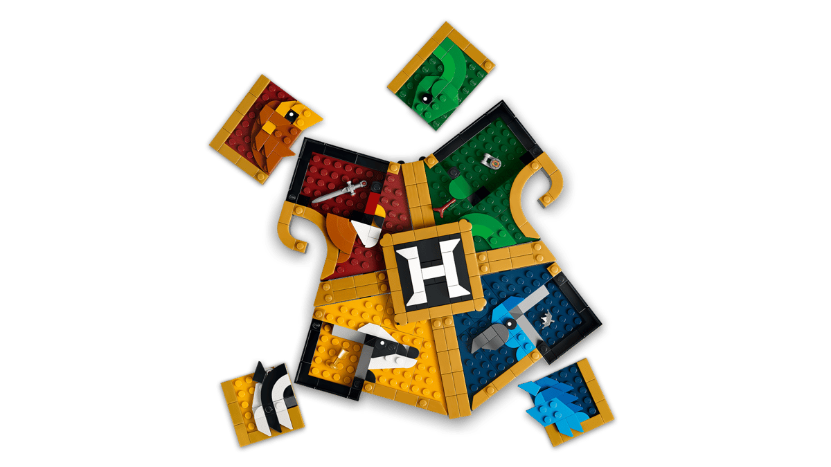 LEGO Harry Potter Hogwarts House Crest (76462) | Harry Potter Building Set for Ages 8+