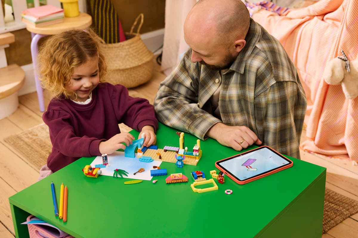 LEGO Disney Classic Beach Fun with Lilo & Stitch (43280) | Disney Classic Building Set for Ages 4+