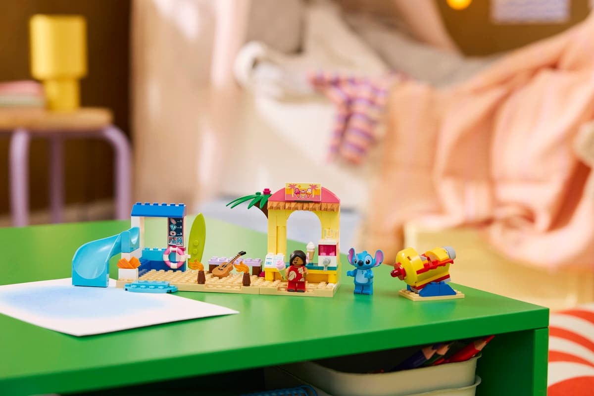 LEGO Disney Classic Beach Fun with Lilo & Stitch (43280) | Disney Classic Building Set for Ages 4+