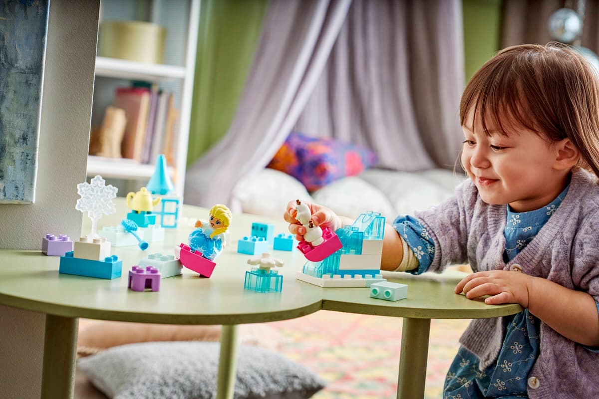 LEGO DUPLO Disney Frozen Creative Box with Elsa (10462) | DUPLO Disney Building Set for Ages 2+
