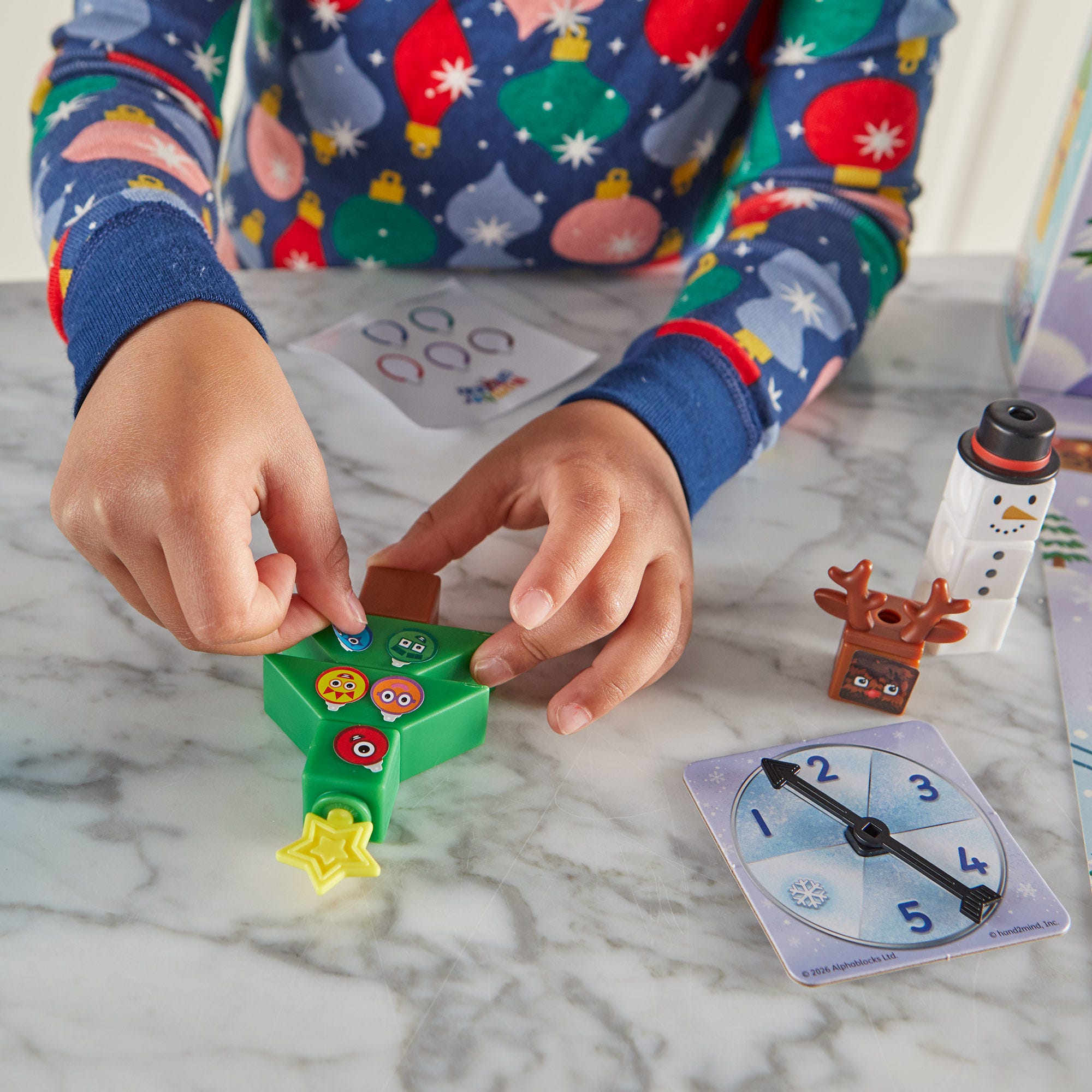 Numberblocks 2026 Advent Calendar – 24-Day Holiday Countdown with MathLink Cubes, Board Game & French Instructions (Ages 3+)