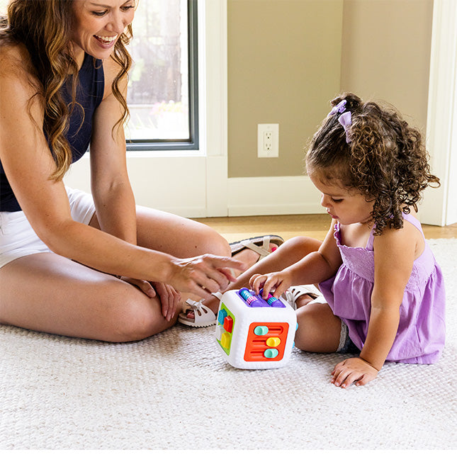 Fat Brain Toys PlayTab Cube – Modular Activity Board Cube for 5 Interchangeable Sensory Tiles (Ages 12m+)