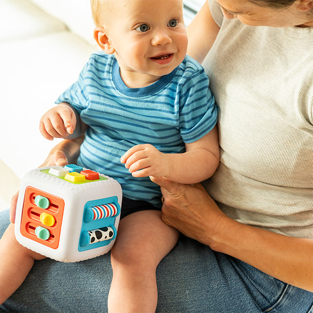 Fat Brain Toys PlayTab Cube – Modular Activity Board Cube for 5 Interchangeable Sensory Tiles (Ages 12m+)