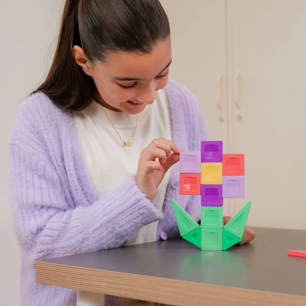 Connetix PRO Build It 4 Ways Flowers Pack – 21-Piece Precision Magnetic Tiles with Smart Spin™ Technology & Collectible Tin (Ages 5+)
