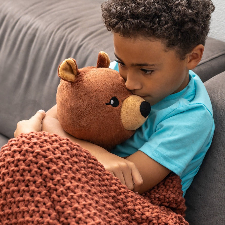 Hugimals Darby the Bear – 4.5 lb Weighted Stuffed Animal (Ages 2+)